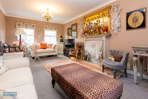Sitting Room- click for photo gallery